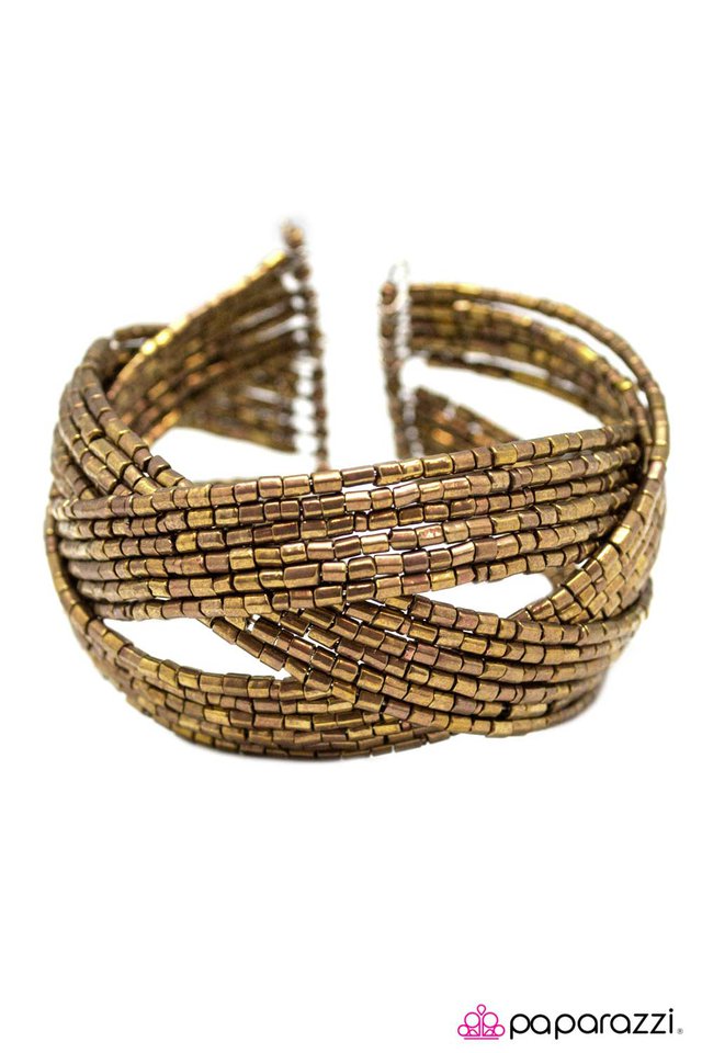 Paparazzi ♥ Shooting Stars - Brass ♥ Bracelet