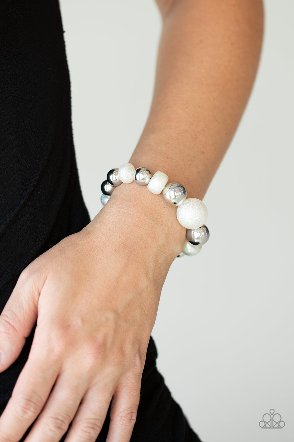 Paparazzi ♥ Starstruck Shimmer - White ♥ Bracelet