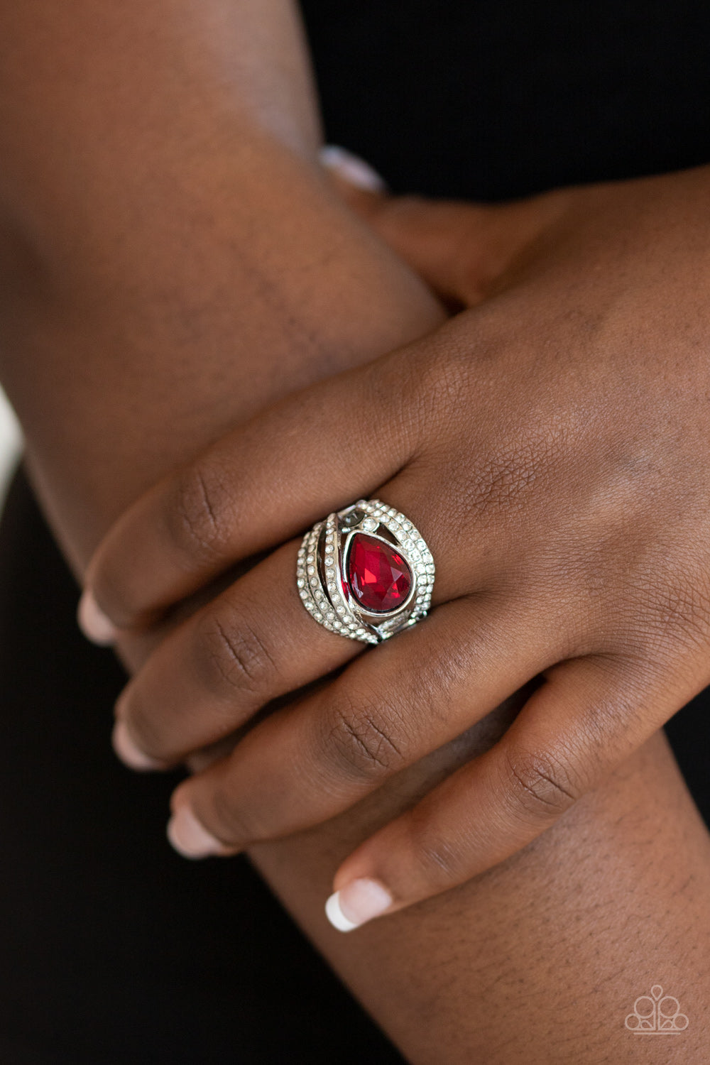 Paparazzi ♥ Stepping Up The Glam - Red ♥ Ring
