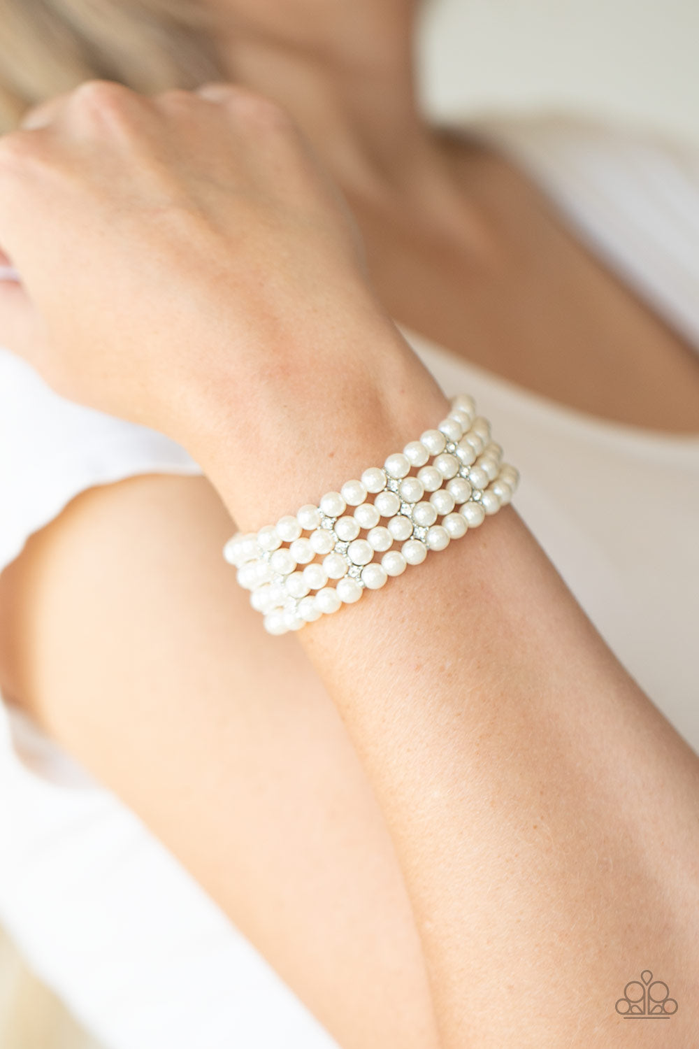 Paparazzi ♥ Stacked To The Top - White ♥ Bracelet