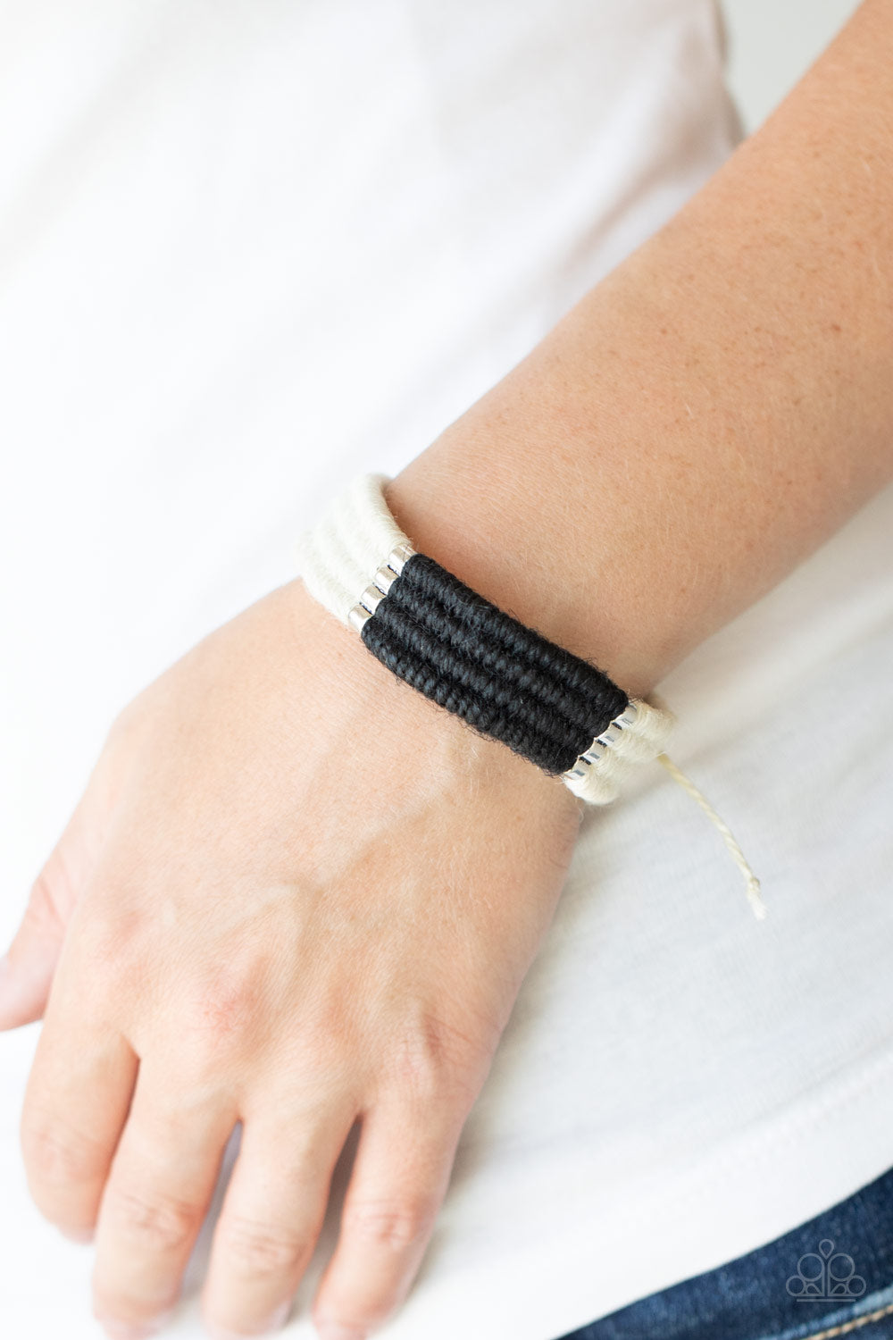 Paparazzi ♥ Hot Cross BUNGEE - Black ♥ Bracelet