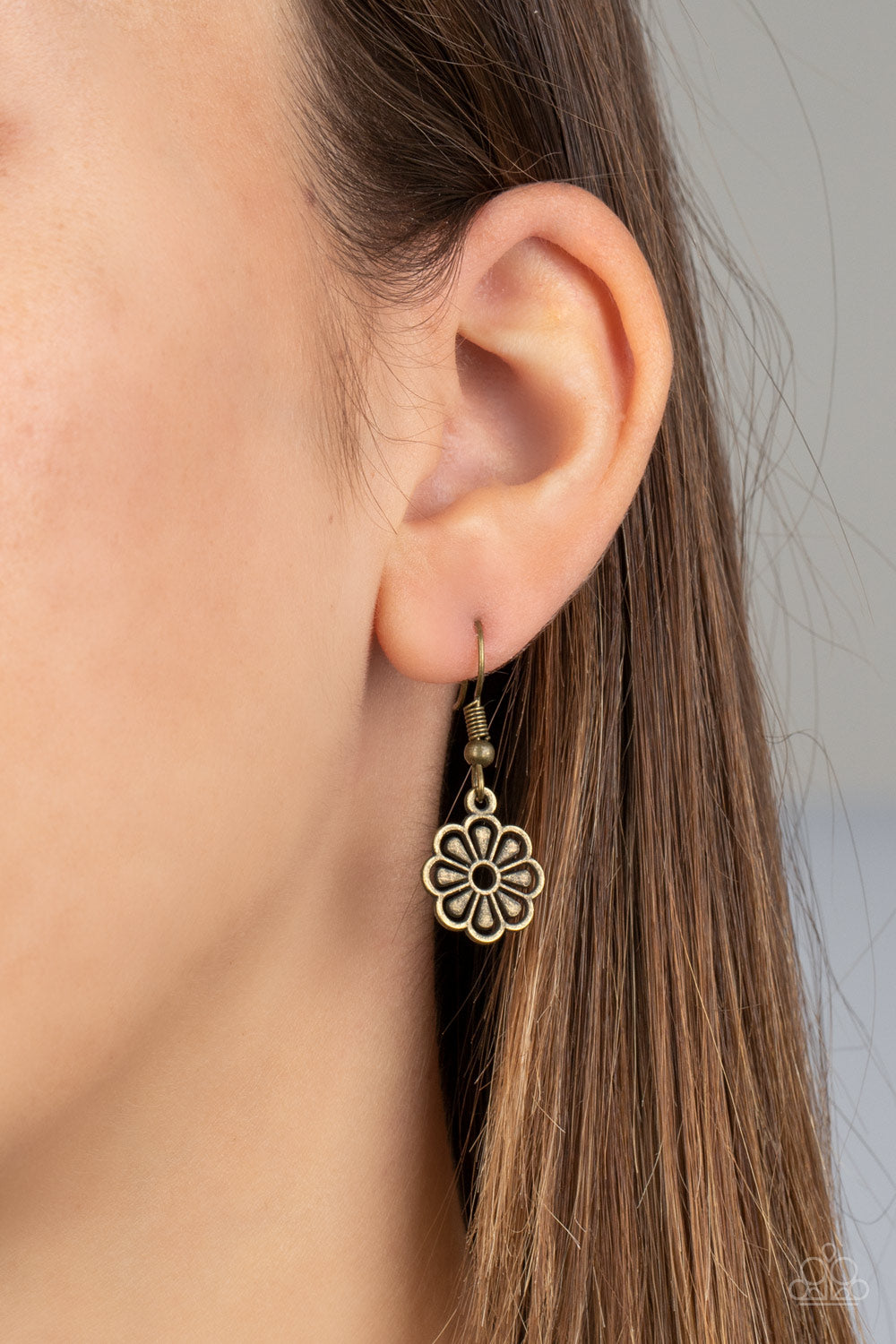 Paparazzi ♥ Meadow Masquerade - Brass ♥ Necklace