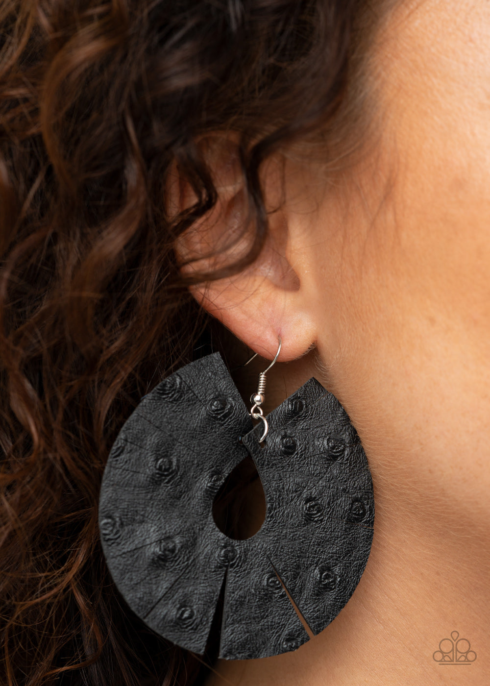 Paparazzi ♥ Palm Islands - Black ♥ Earrings
