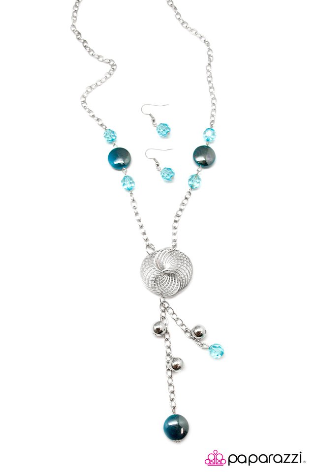 Paparazzi ♥ Ive Got The World On A String - Blue ♥ Necklace