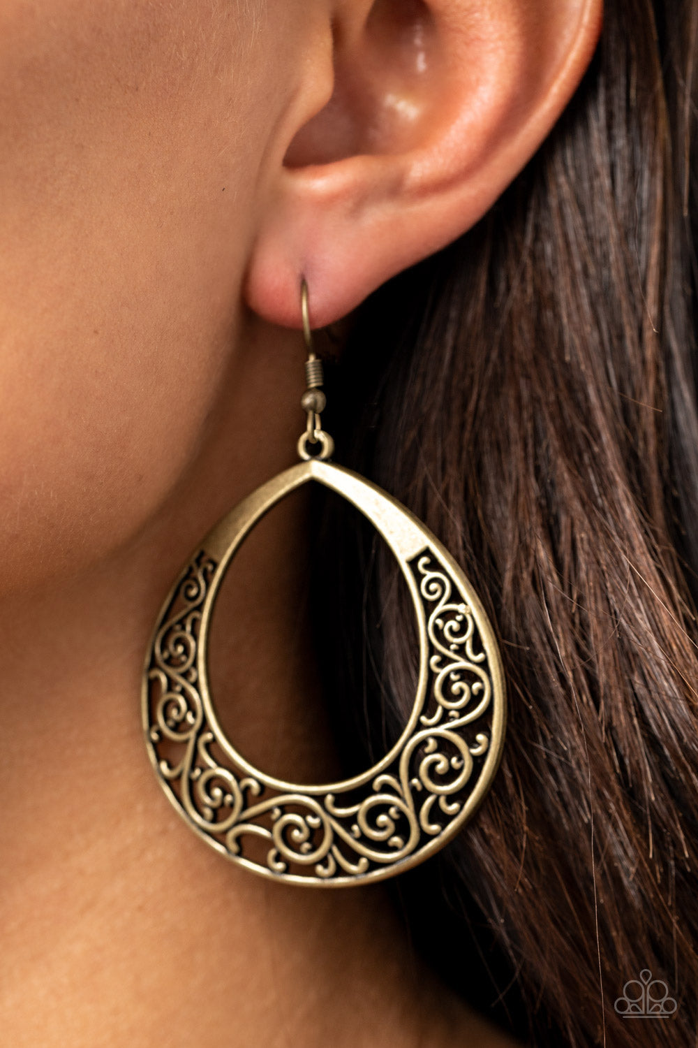 Paparazzi ♥ Vineyard Venture - Brass ♥ Earrings