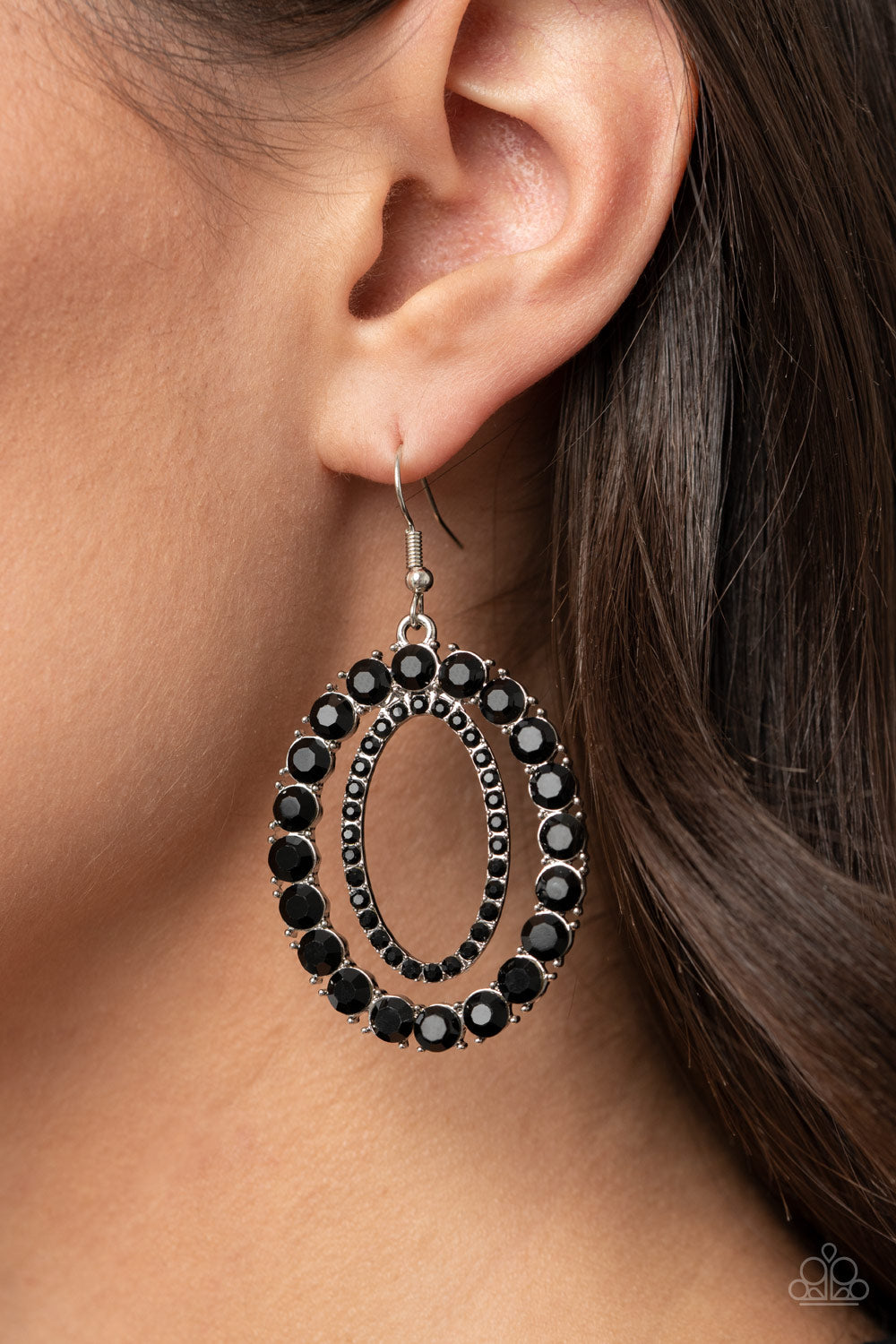 Paparazzi ♥ Deluxe Luxury - Black ♥ Earrings