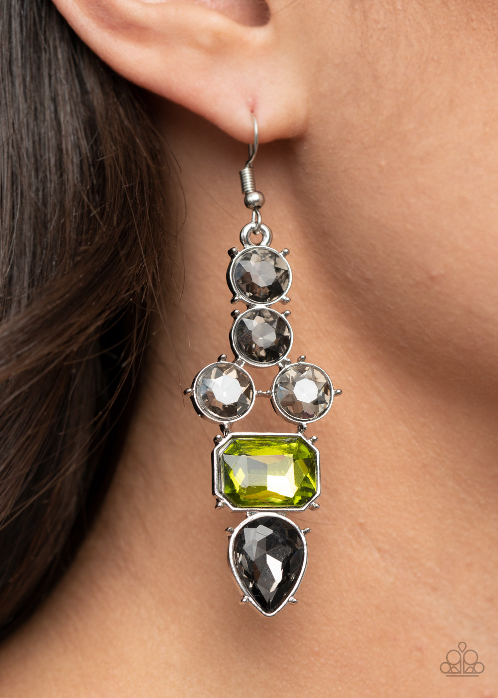 Paparazzi ♥ Look At Me GLOW! - Green ♥ Earrings