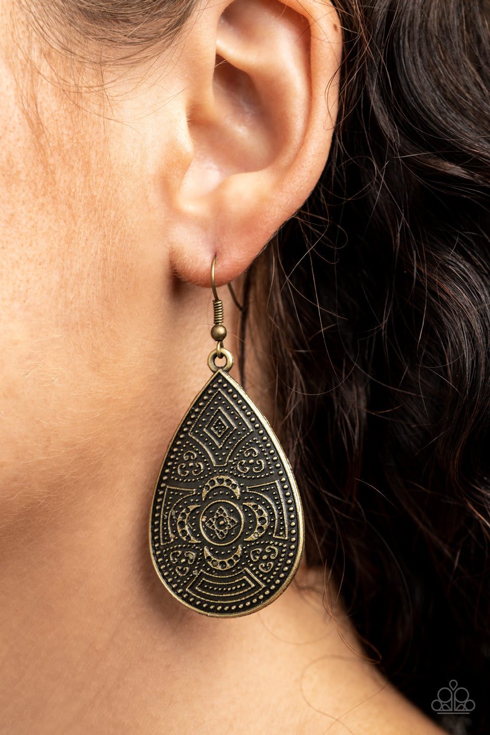 Paparazzi ♥ Tribal Takeover - Brass ♥ Earrings