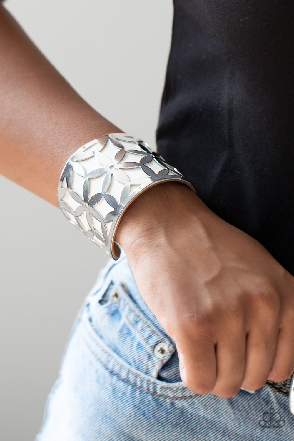 Paparazzi ♥ Garden Fiesta - White ♥ Bracelet