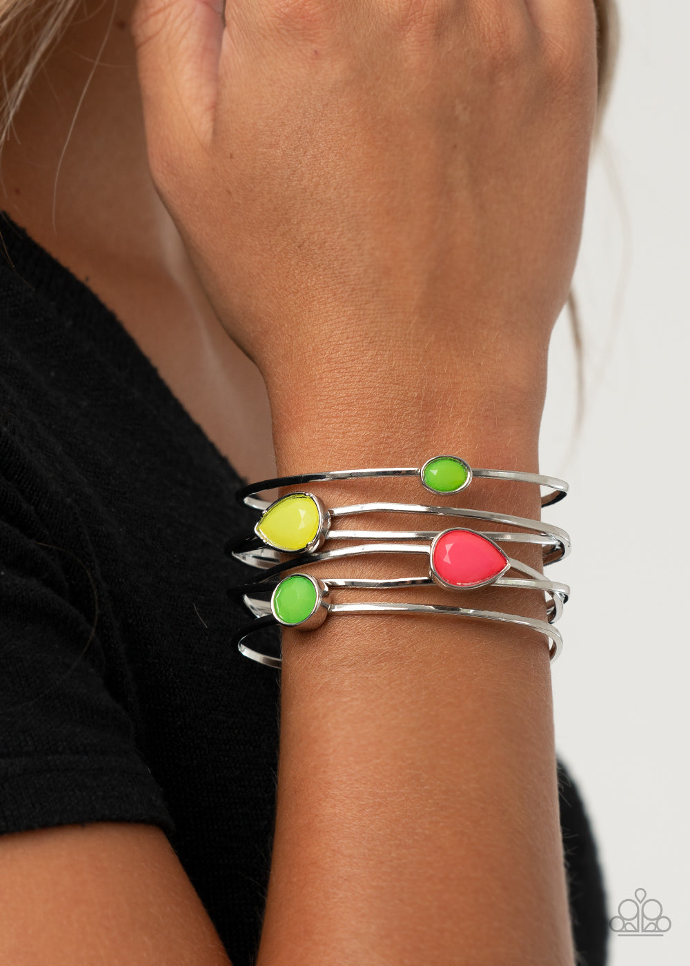 Paparazzi ♥ Fashion Frenzy - Multi ♥ Bracelet