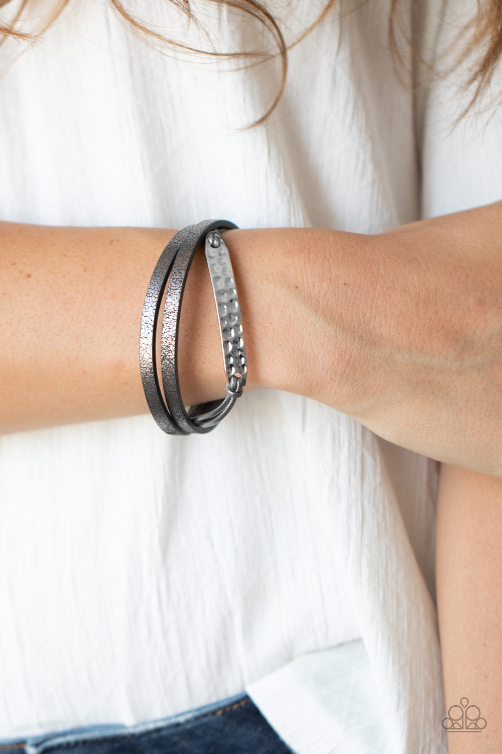 Paparazzi ♥ High-Strung Style - Silver ♥ Bracelet