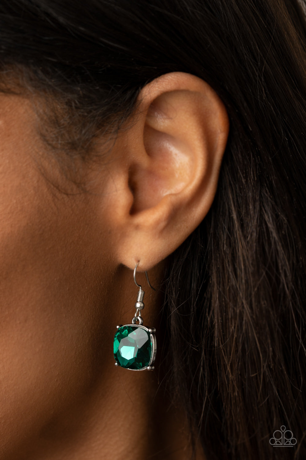 Paparazzi ♥ GLOW Me The Money! - Green ♥ Necklace