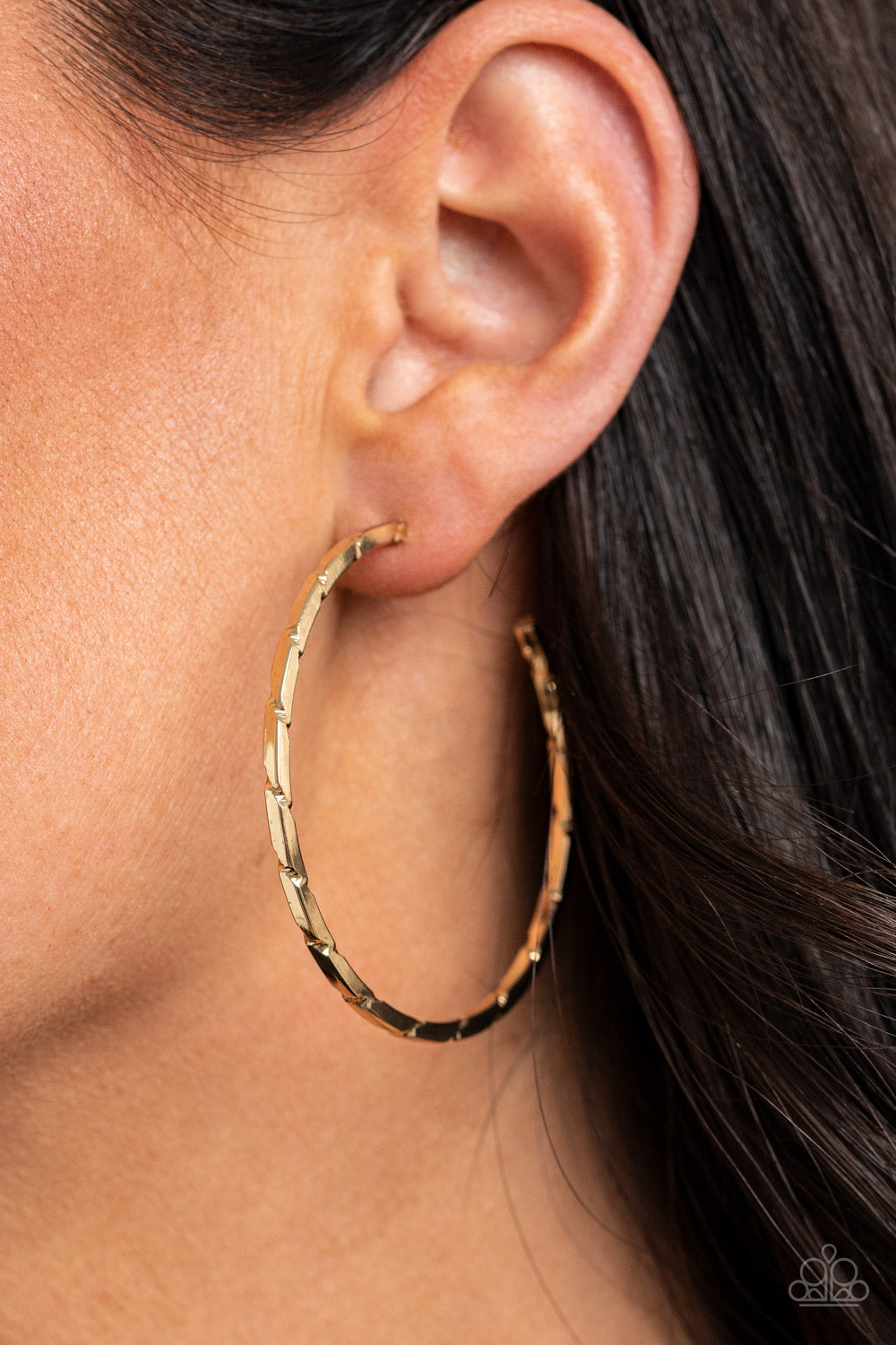 Paparazzi ♥ Unregulated - Gold ♥ Earrings