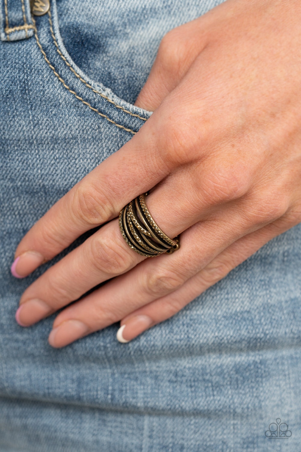 Paparazzi ♥ Get a Move on! - Brass ♥ Ring