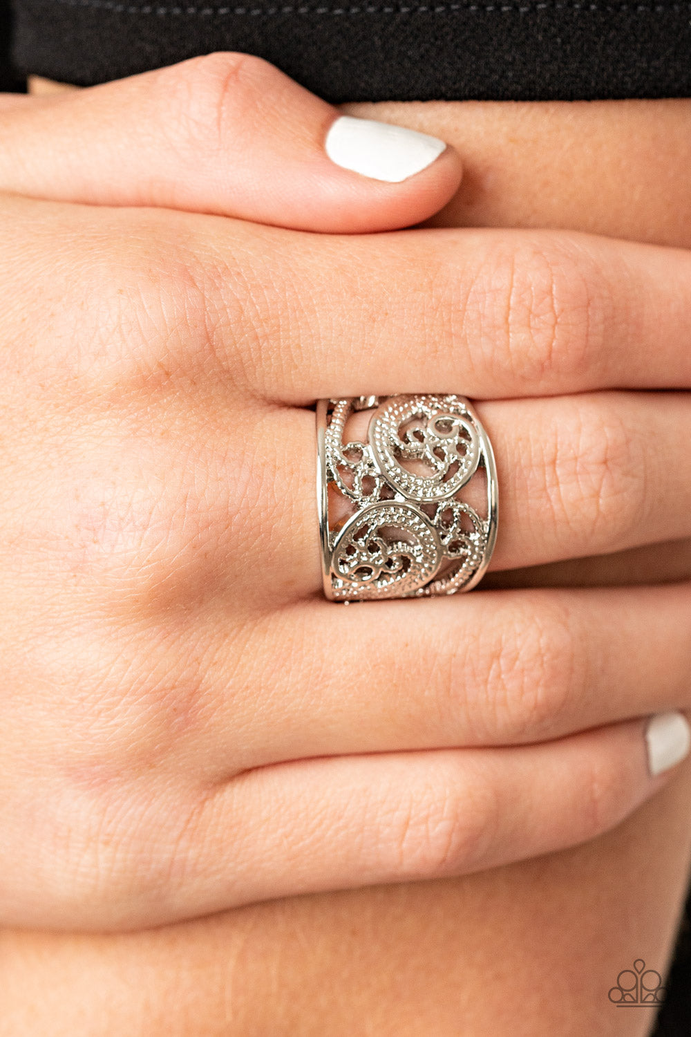 Paparazzi ♥ Turning The Tides - Silver ♥ Ring