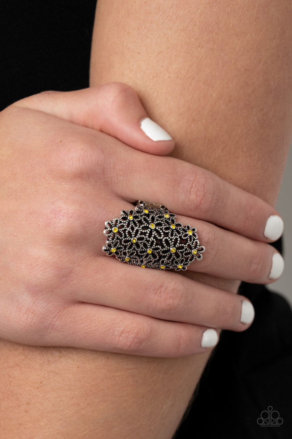 Paparazzi ♥ Youre a Sunflower - Yellow ♥ Ring