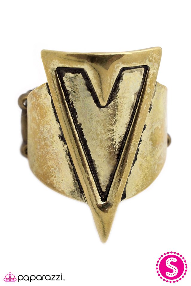 Paparazzi ♥ Getting My Point Across - Brass ♥ Ring
