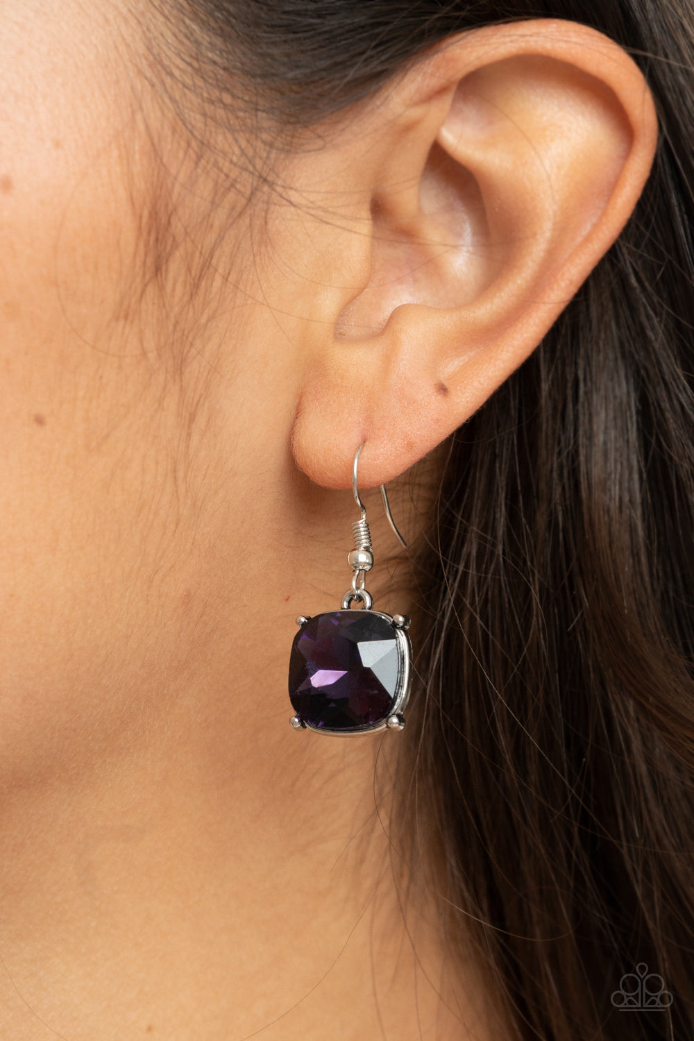 Paparazzi ♥ GLOW Me The Money! - Purple ♥ Necklace