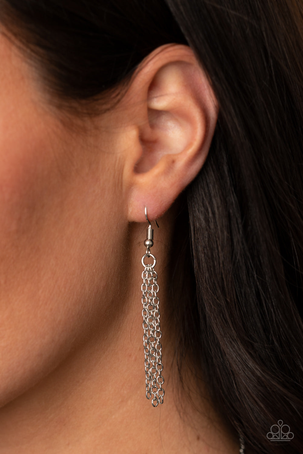 Paparazzi ♥ Triangulated Twinkle - Silver ♥ Necklace