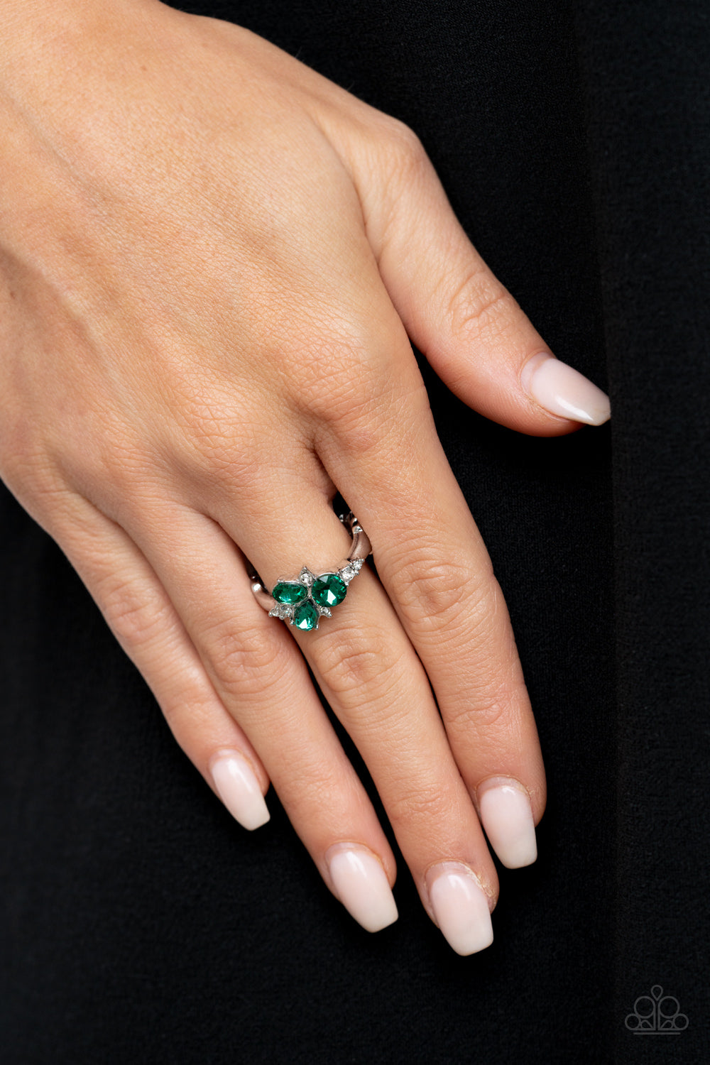 Paparazzi ♥ Here You GLOW - Green ♥ Ring