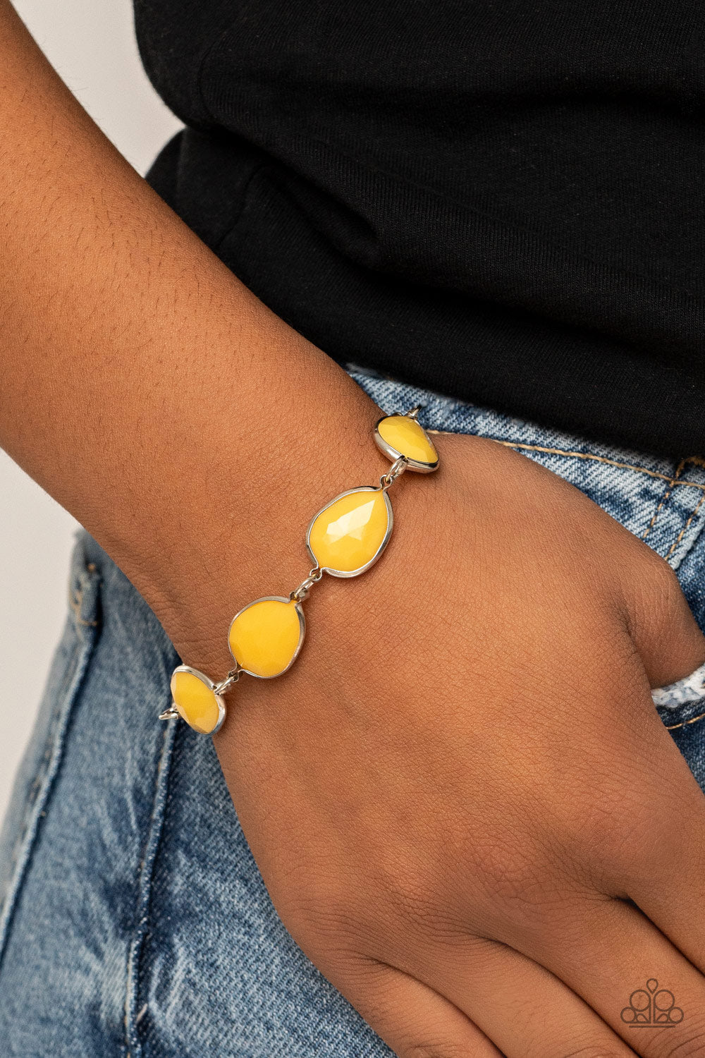 Paparazzi ♥ REIGNy Days - Yellow ♥ Bracelet