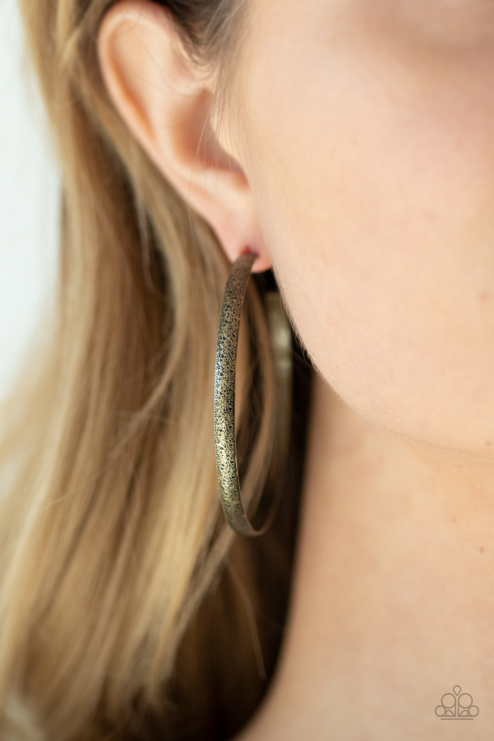 Paparazzi ♥ Rustic Radius - Brass ♥ Earrings