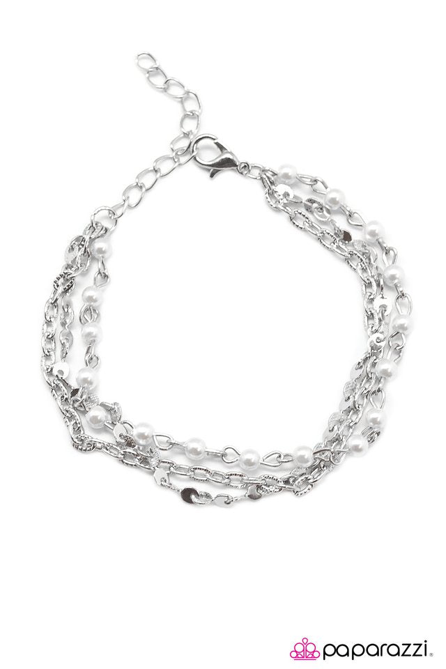 Paparazzi ♥ Tennesse Waltz - White ♥ Bracelet
