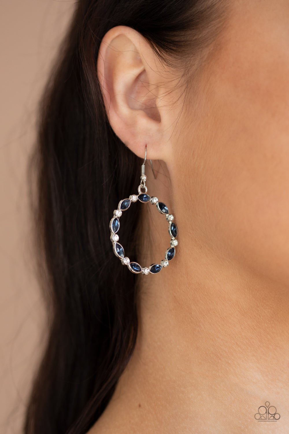 Paparazzi ♥ Crystal Circlets - Blue ♥ Earrings
