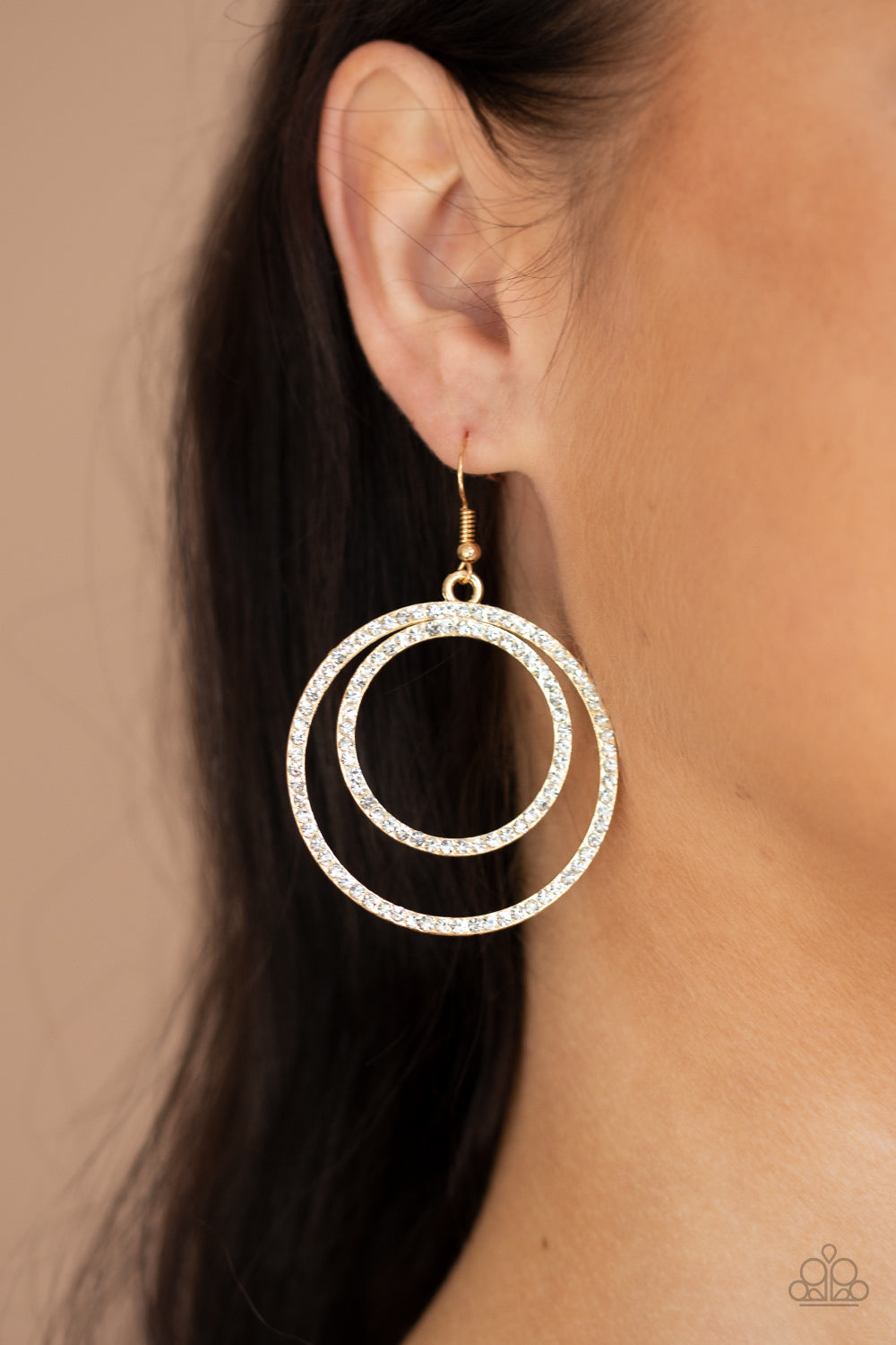 Paparazzi ♥ Radiating Refinement - Gold ♥ Earrings