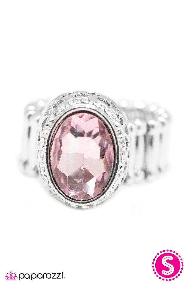 Paparazzi ♥ Ladies First - Pink ♥ Ring