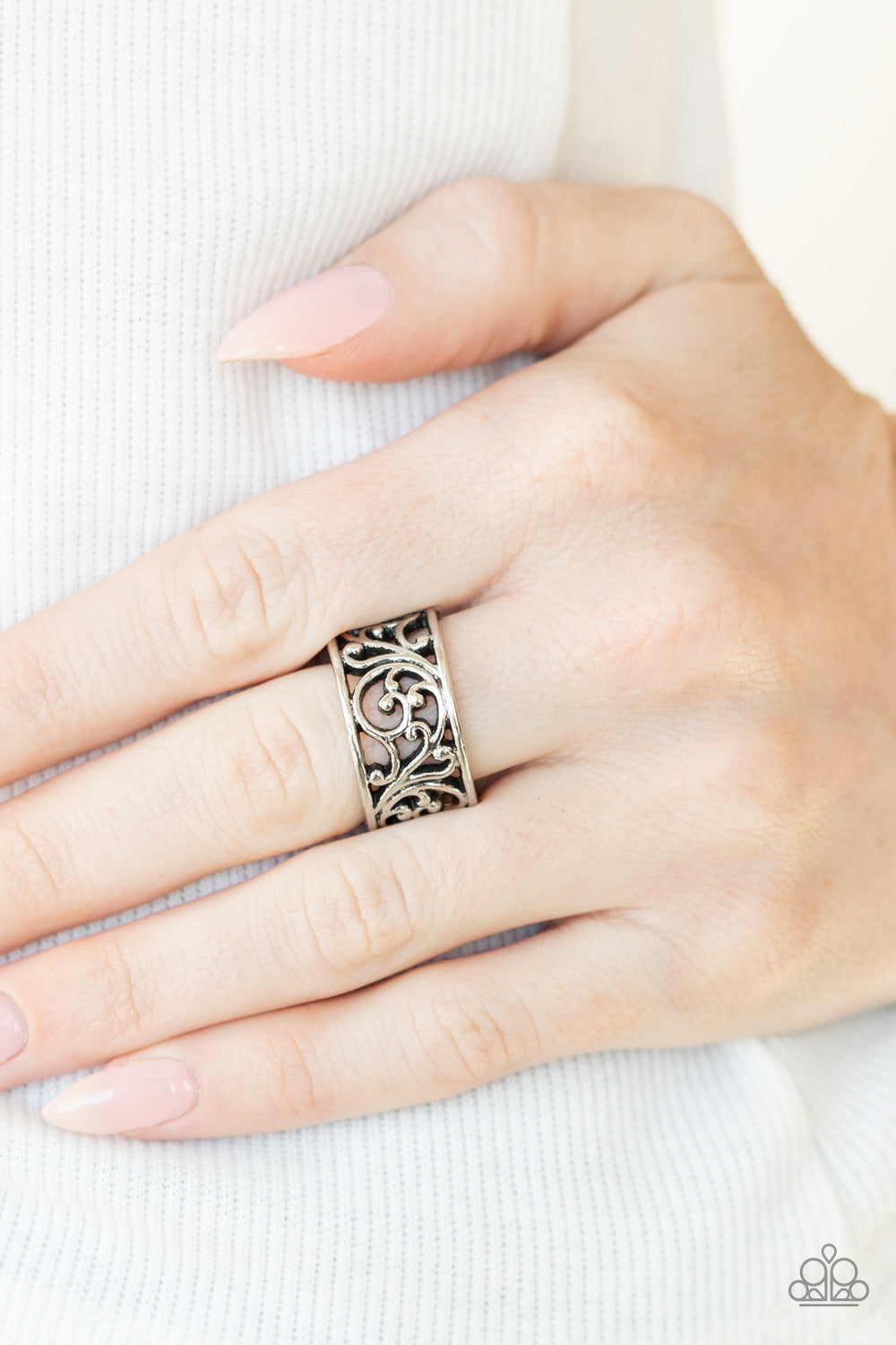 Paparazzi ♥ Di-VINE Design - Silver ♥ Ring
