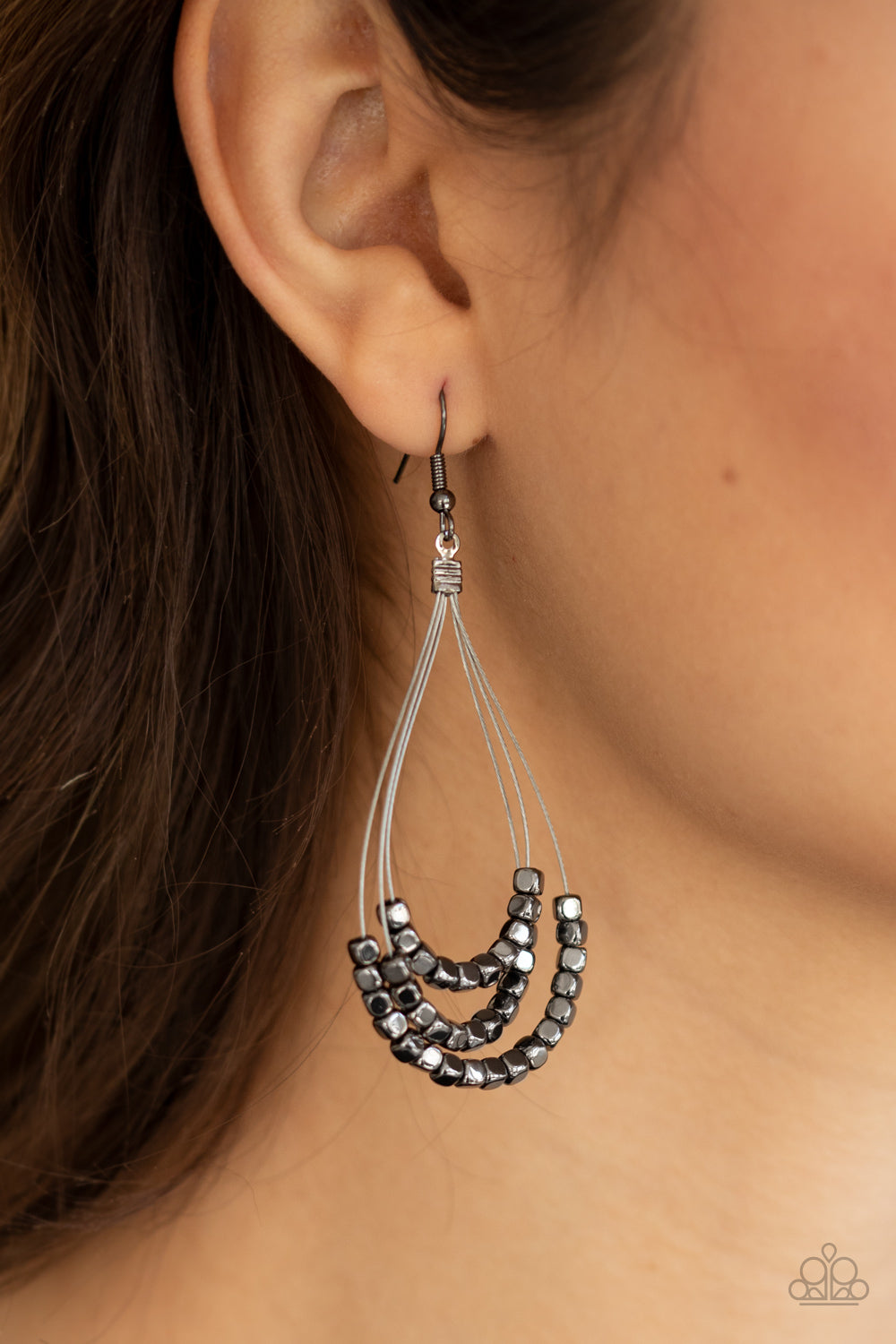Paparazzi ♥ Off The Blocks Shimmer - Black ♥ Earrings
