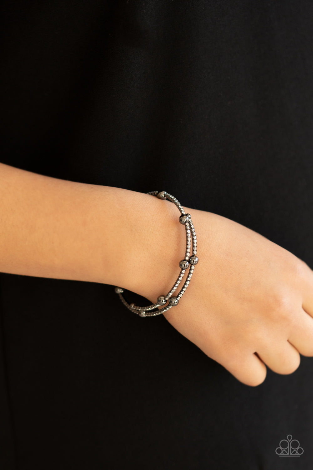 Paparazzi ♥ Standout Shine - Black ♥ Bracelet