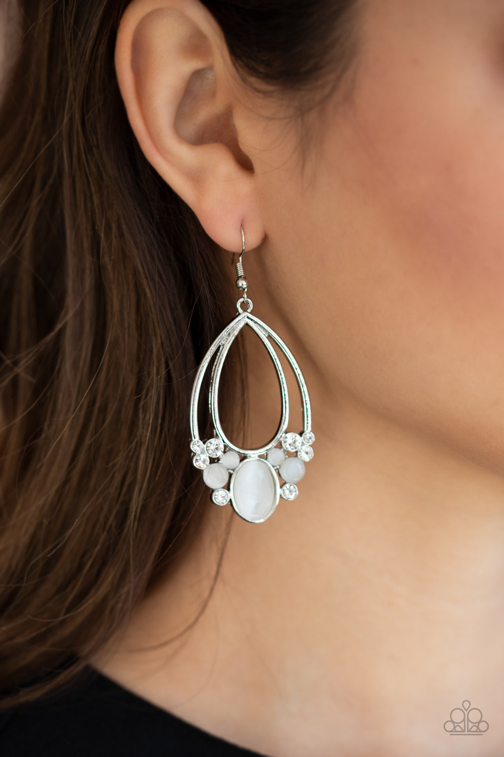 Paparazzi ♥ Look Into My Crystal Ball - White ♥ Earrings