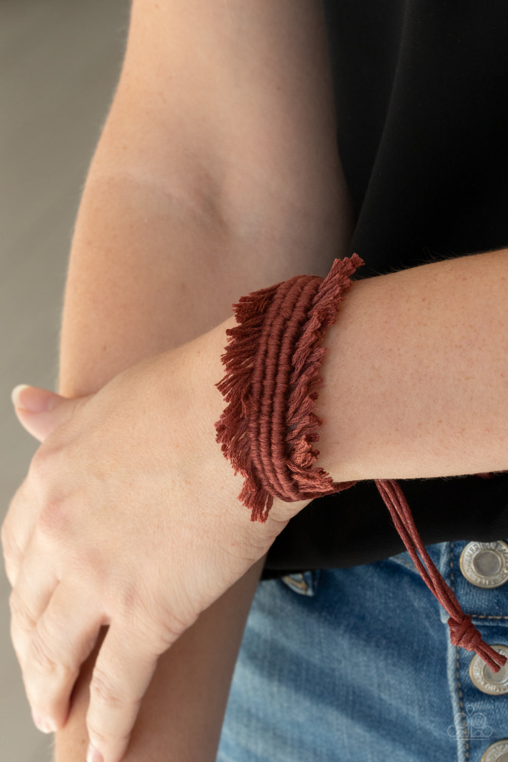 Paparazzi ♥ Make Yourself at HOMESPUN - Brown ♥ Bracelet