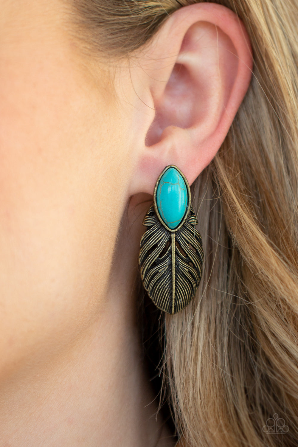 Paparazzi ♥ Rural Roadrunner - Brass ♥ Post Earrings