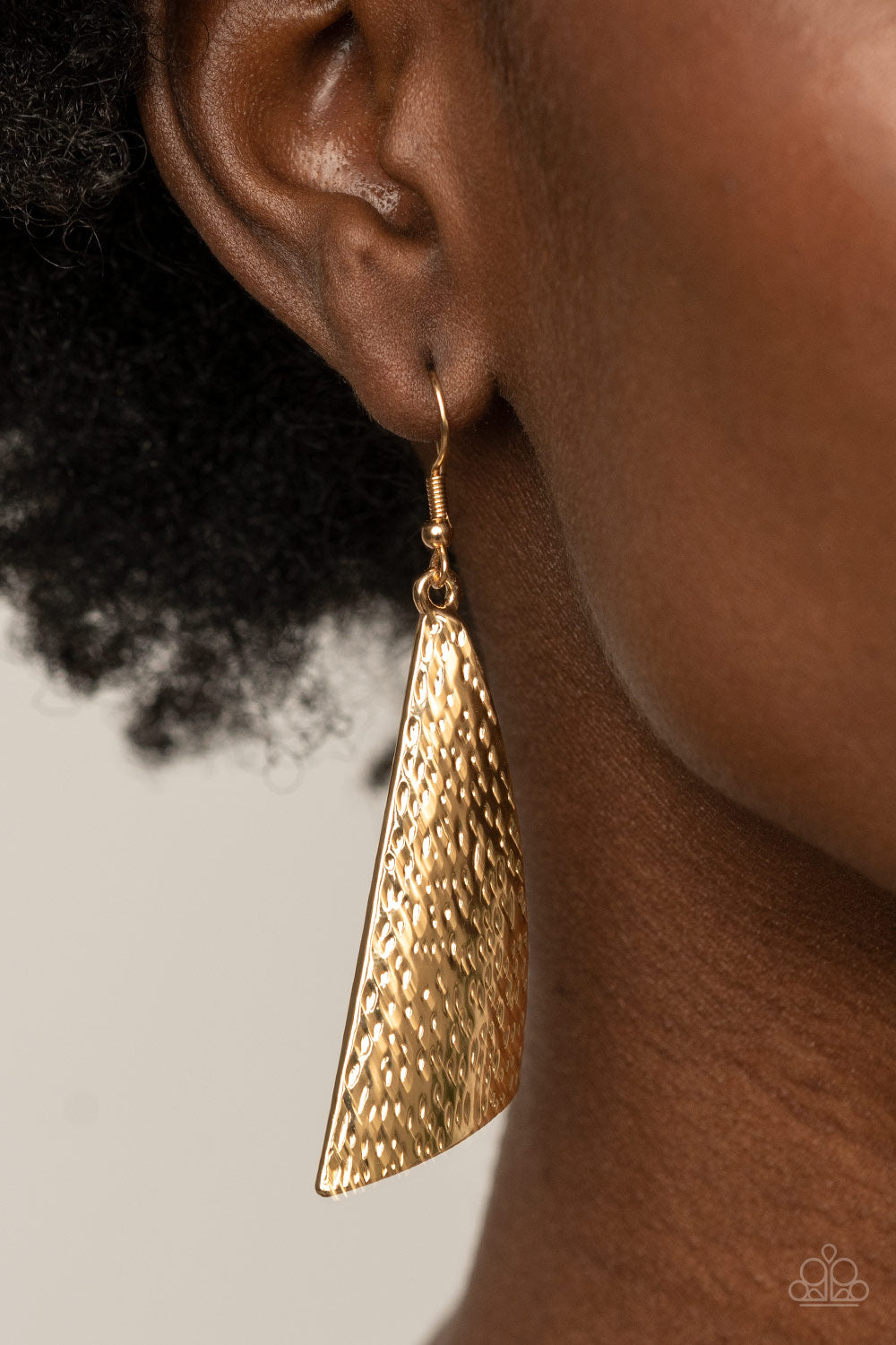 Paparazzi ♥ Ready The Troops - Gold ♥ Earrings