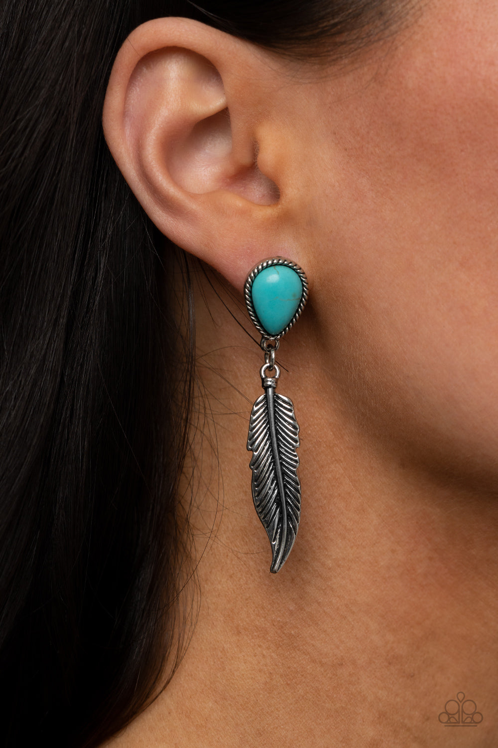 Paparazzi ♥ Totally Tran-QUILL - Blue ♥ Post Earrings