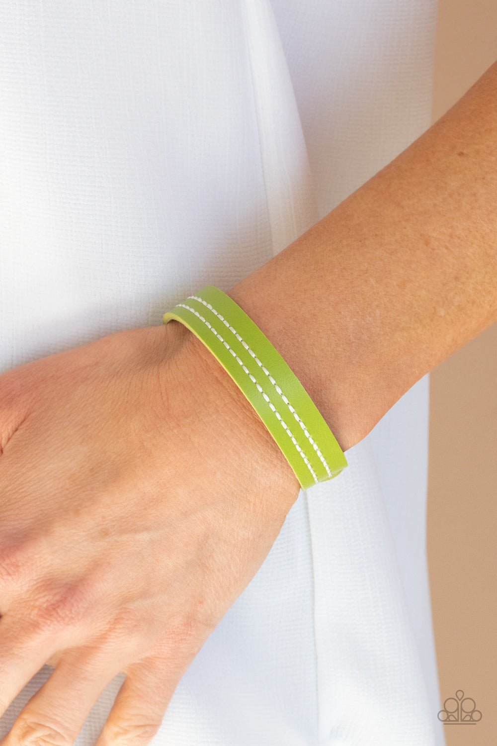 Paparazzi ♥ Life is WANDER-ful - Green ♥ Bracelet