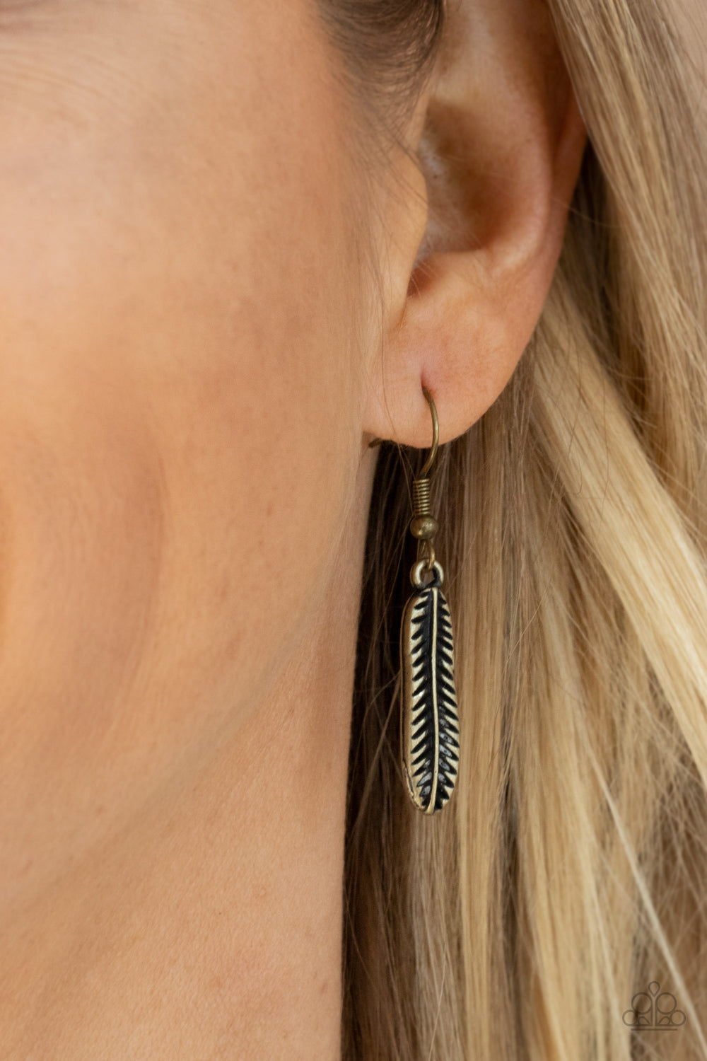 Paparazzi ♥ Queen of the QUILL - Brass ♥ Necklace