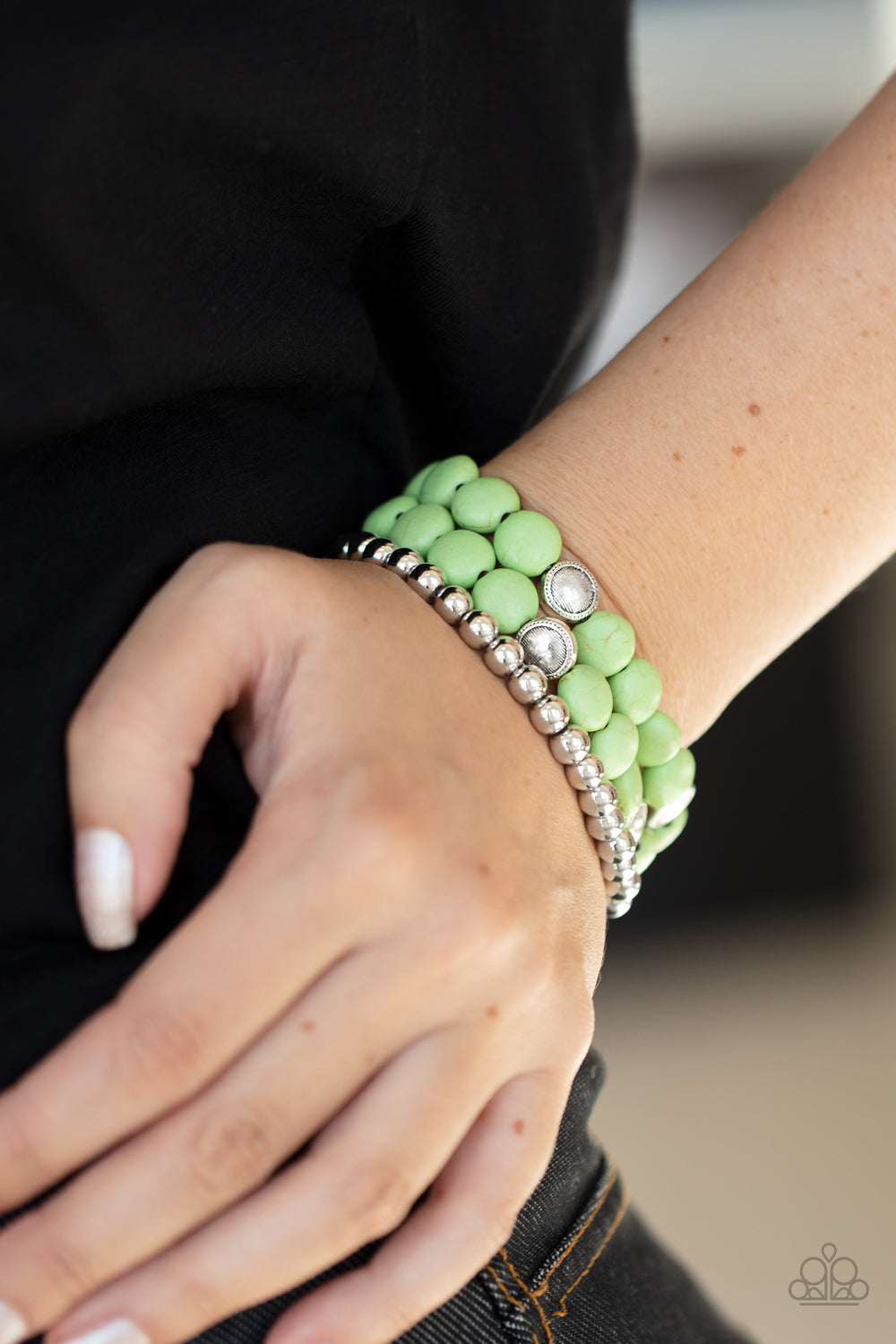Paparazzi ♥ Desert Verbena - Green ♥ Bracelet