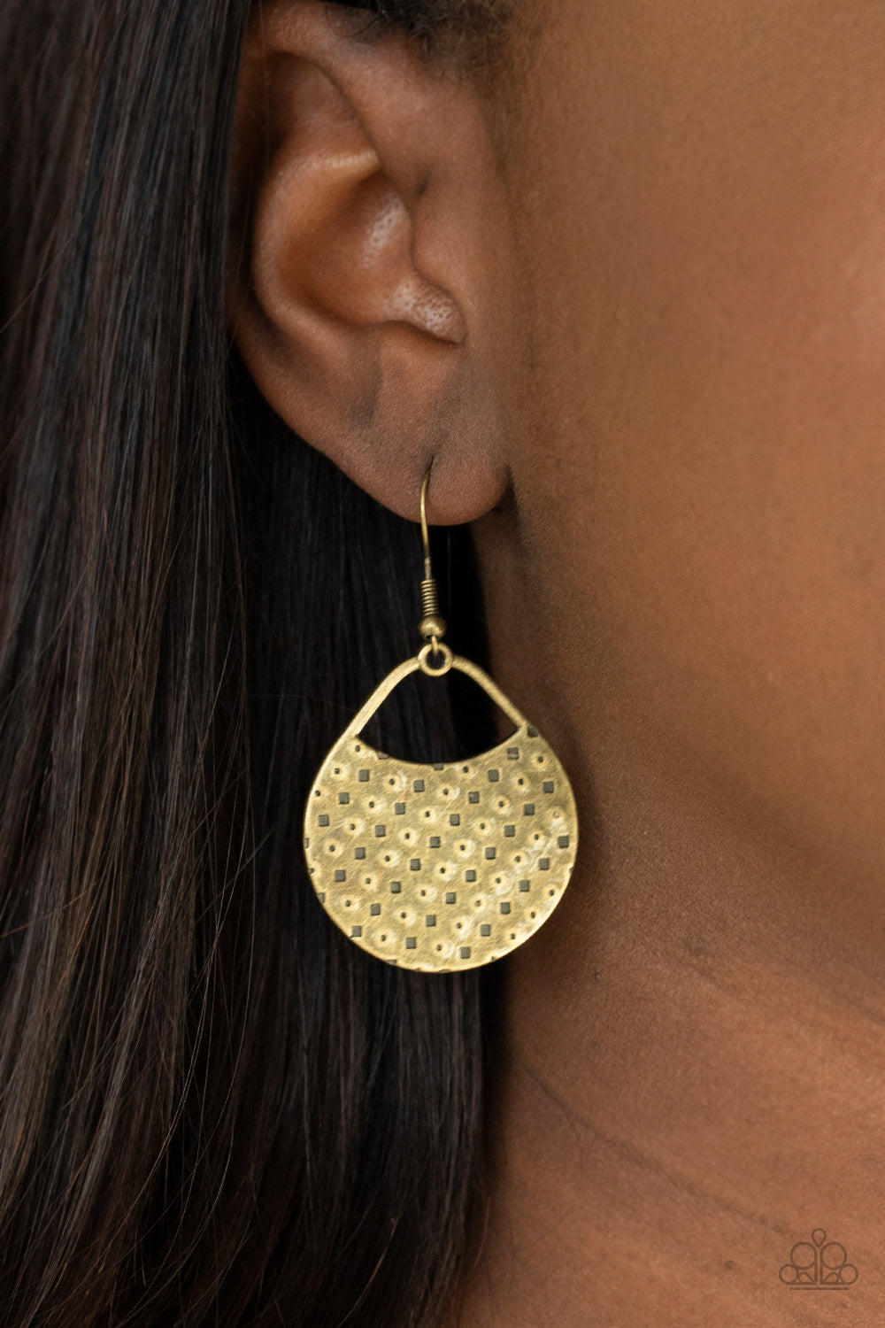 Paparazzi ♥ Im Sensing a Pattern Here - Brass ♥ Earrings