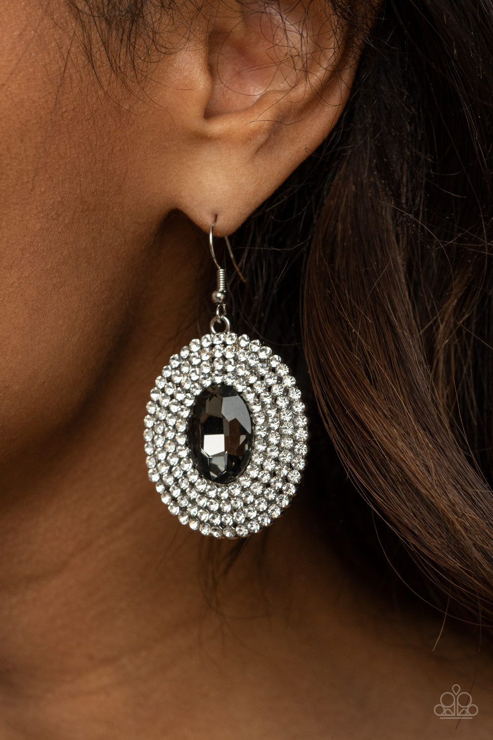 Paparazzi ♥ FIERCE Field - Silver ♥ Earrings