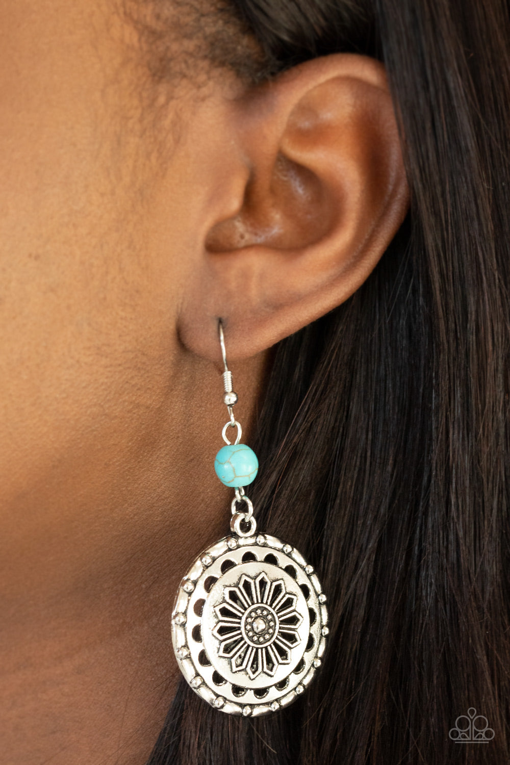 Paparazzi ♥ Flowering Frontiers - Blue ♥ Earrings