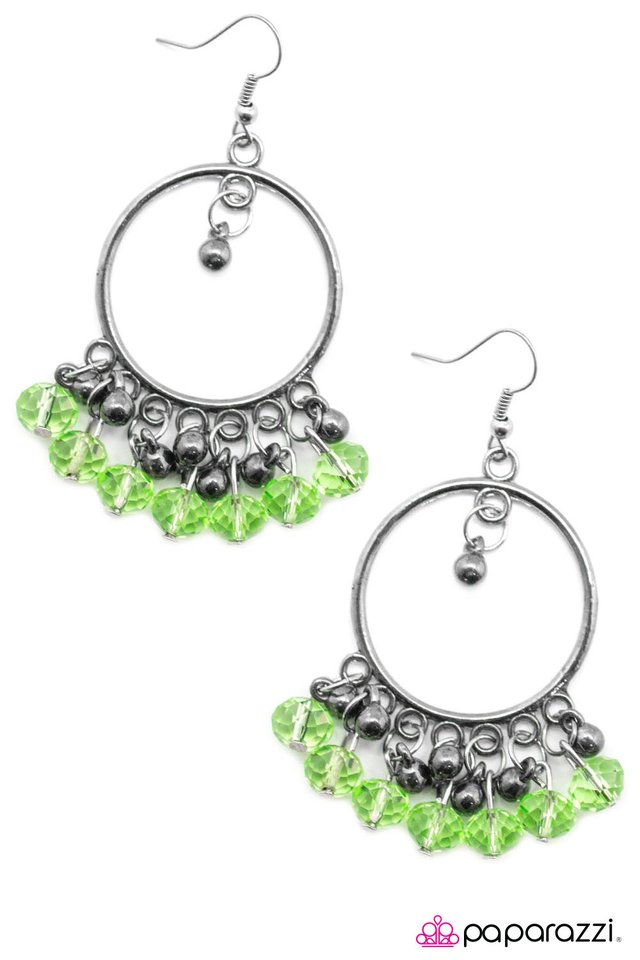 Paparazzi ♥ Twilight Zone - Green ♥ Earrings