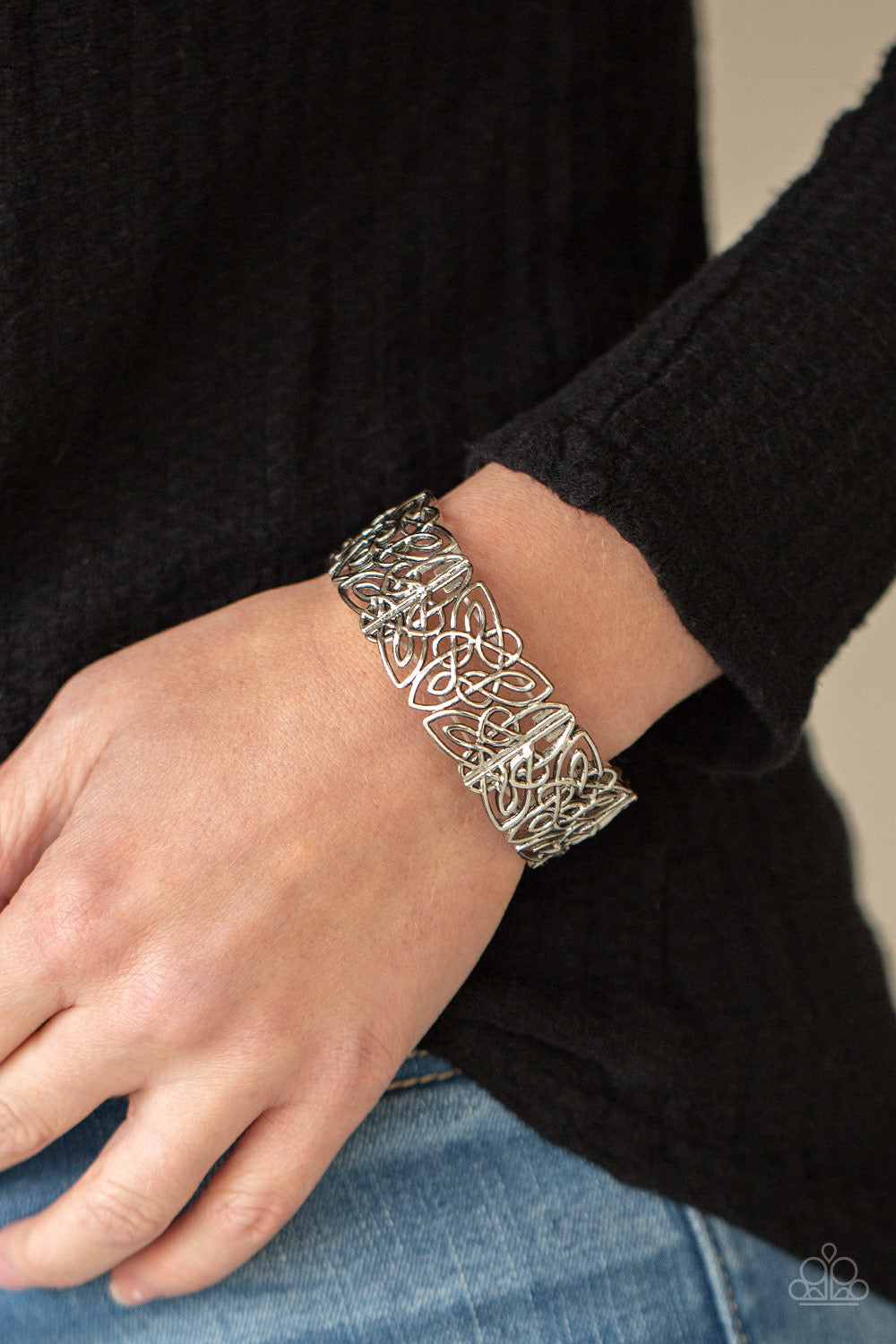 Paparazzi ♥ Namaste Gardens - Silver ♥ Bracelet