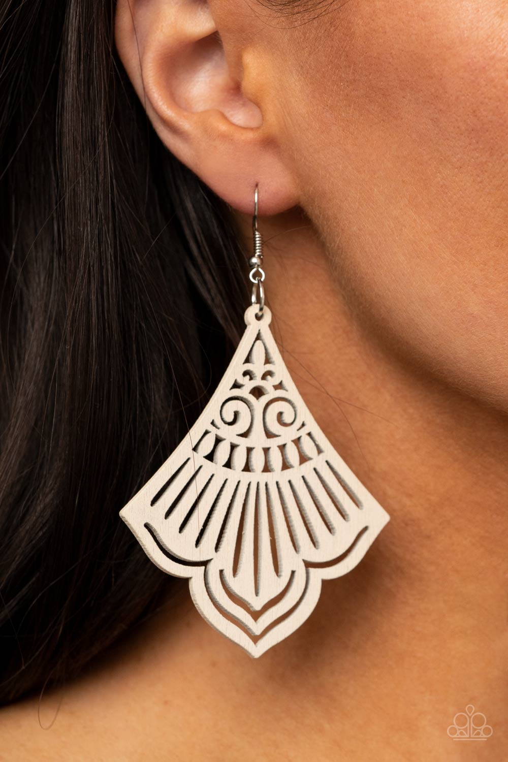 Paparazzi ♥ Eastern Escape - White ♥ Earrings