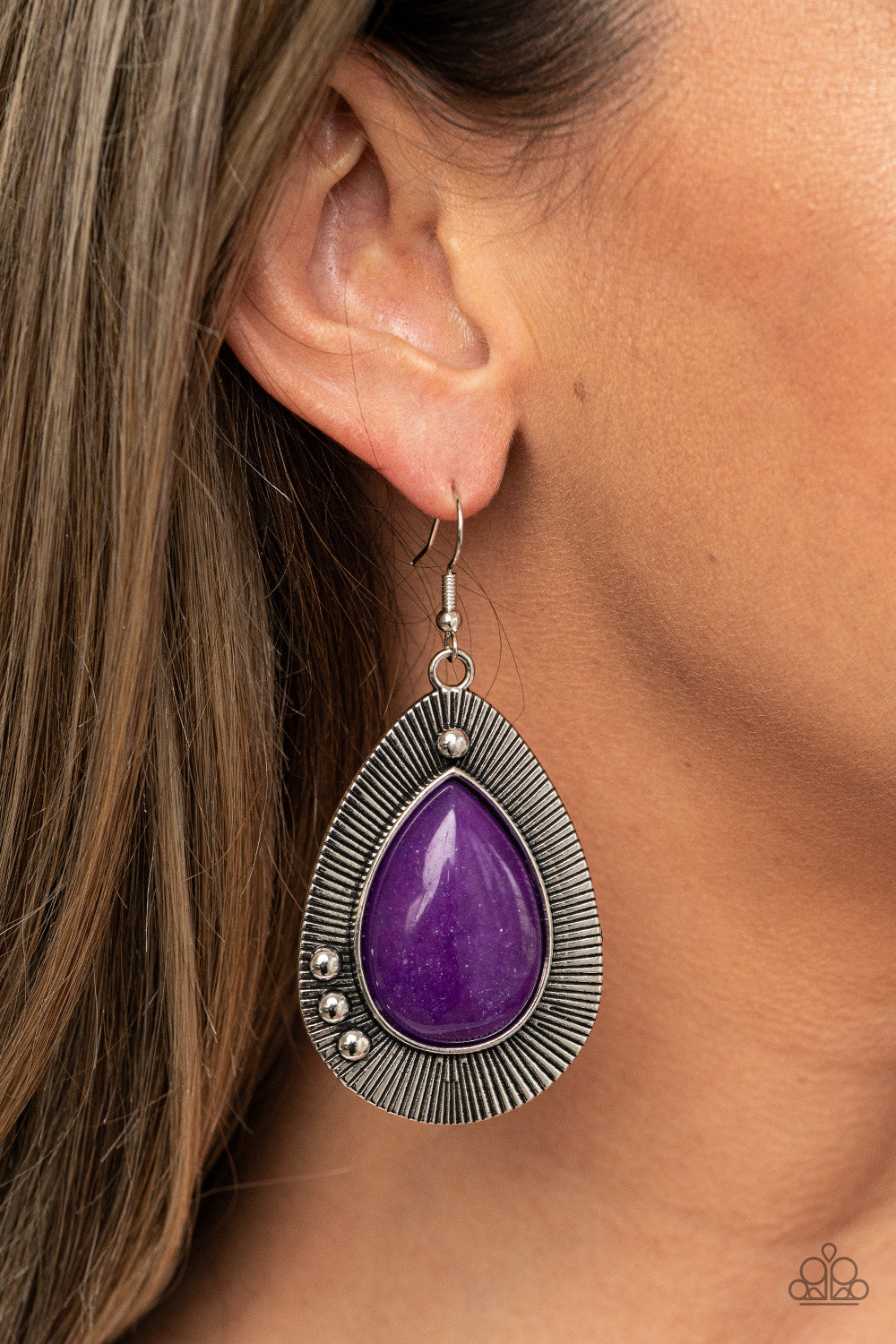 Paparazzi ♥ Western Fantasy - Purple ♥ Earrings