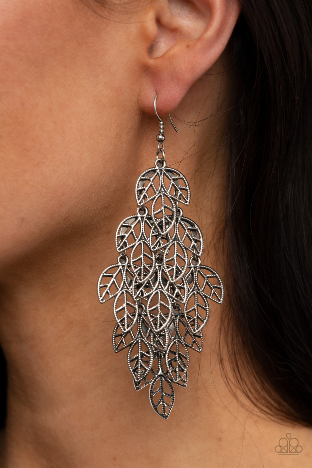 Paparazzi ♥ The Shakedown - Silver ♥ Earrings