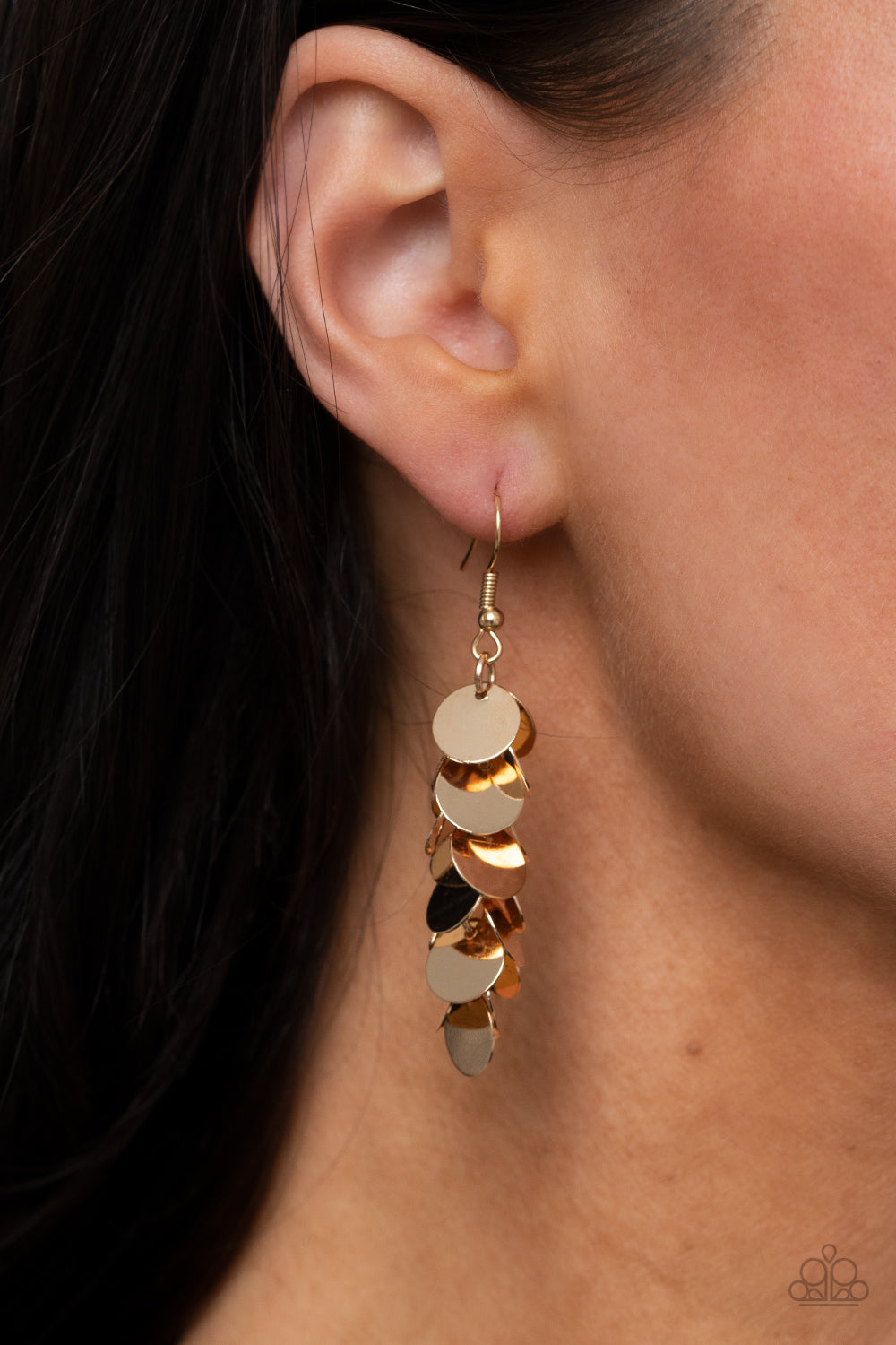 Paparazzi ♥ Hear Me Shimmer - Gold ♥ Earrings